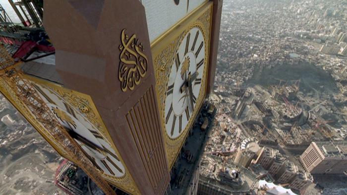 Mặt đồng hồ tháp lớn nhất thế giới